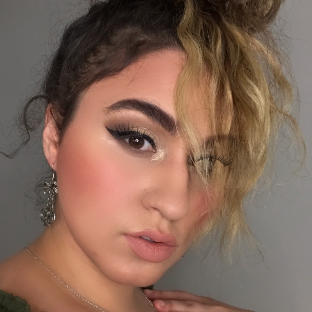 Meet your Posher, Mel